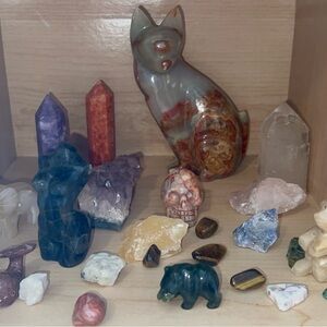 Mixed Crystal & Stone Carving Lot – Towers, Animals, Rough & Polished Pieces